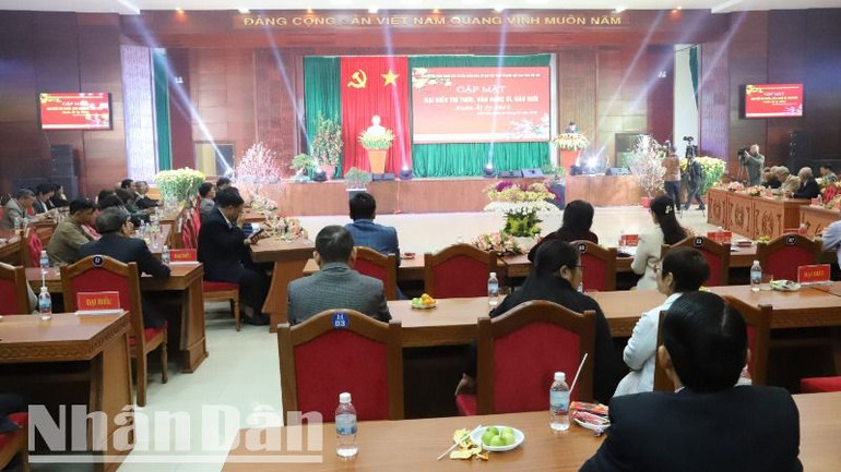 Quang cảnh buổi gặp mặt.