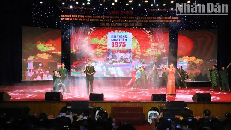 Phần giới thiệu về sách Đại thắng mùa Xuân năm 1975 của Thư viện tỉnh Nghệ An.