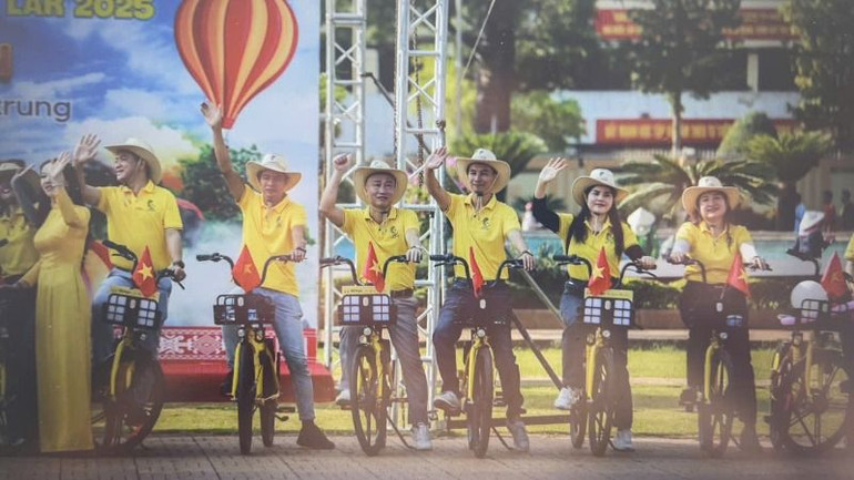 Hội Doanh nhân thành phố Buôn Ma Thuột triển khai thành công Đề án xe đạp công cộng BEAGO, với 100 xe tại 17 trạm đã đi vào hoạt động, góp phần phát triển du lịch xanh và nâng cao hình ảnh đô thị thành phố Buôn Ma Thuột.