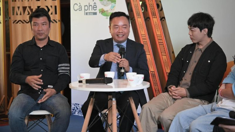 Mỗi người một câu chuyện nhưng tất cả đều cùng chung một mục đích là nỗ lực phát triển cà-phê đặc sản Việt Nam.