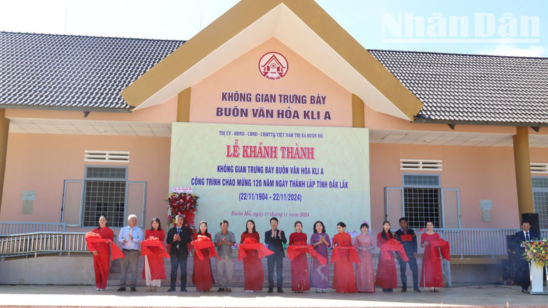 Trong năm 2024, thị xã Buôn Hồ khánh thành không gian trưng bày buôn văn hóa Kli A, công trình chào mừng 120 năm Ngày thành lập tỉnh Đắk Lắk. Trong năm 2024, thị xã Buôn Hồ khánh thành không gian trưng bày buôn văn hóa Kli A, công trình chào mừng 120 năm Ngày thành lập tỉnh Đắk Lắk.