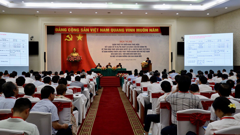 Quang cảnh hội nghị.