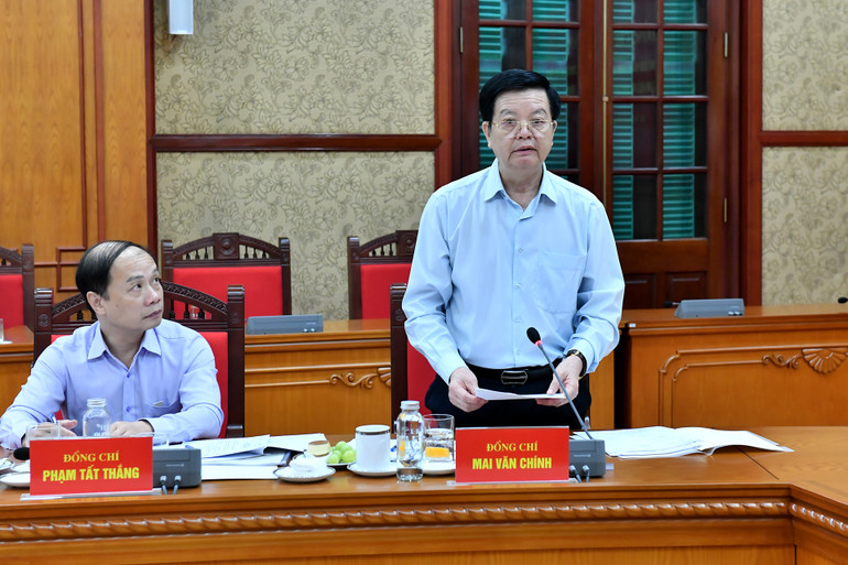 Đồng chí Mai Văn Chính, Ủy viên Trung ương Đảng, Trưởng ban Dân vận Trung ương phát biểu tại cuộc làm việc. Ảnh: Đăng Khoa Đồng chí Mai Văn Chính, Ủy viên Trung ương Đảng, Trưởng ban Dân vận Trung ương phát biểu tại cuộc làm việc. Ảnh: Đăng Khoa