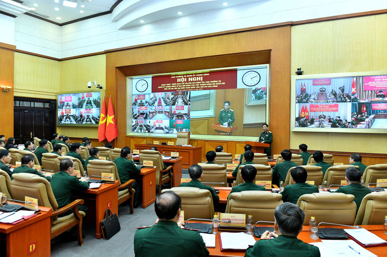 Quang cảnh Hội nghị quán triệt, triển khai Chỉ thị của Bộ Chính trị, Ban Thường vụ Quân ủy Trung ương về đại hội đảng các cấp trong Đảng bộ Quân đội tiến tới Đại hội đại biểu toàn quốc lần thứ XIV của Đảng. Ảnh: ĐĂNG KHOA