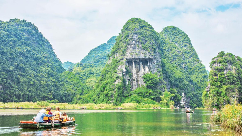 Cảnh sắc thiên nhiên của Việt Nam luôn hấp dẫn du khách nước ngoài Cảnh sắc thiên nhiên của Việt Nam luôn hấp dẫn du khách nước ngoài