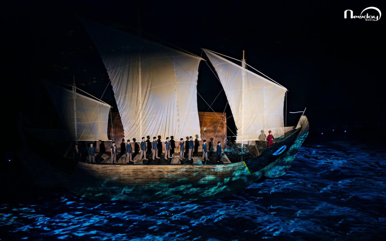 Chương trình Chuyến tàu huyền thoại khai mạc Lễ hội sông nước TP Hồ Chí Minh lần 2 đã thu hút sự quan tâm của dư luận