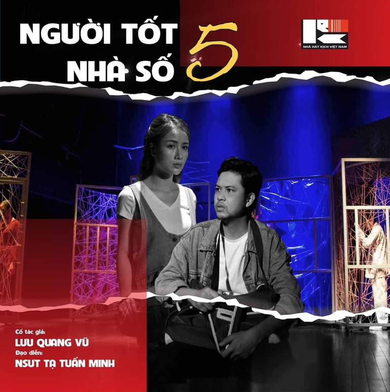 Cảnh trong vở diễn Người tốt nhà số 5