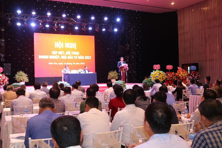 Quang cảnh hội nghị. Quang cảnh hội nghị.