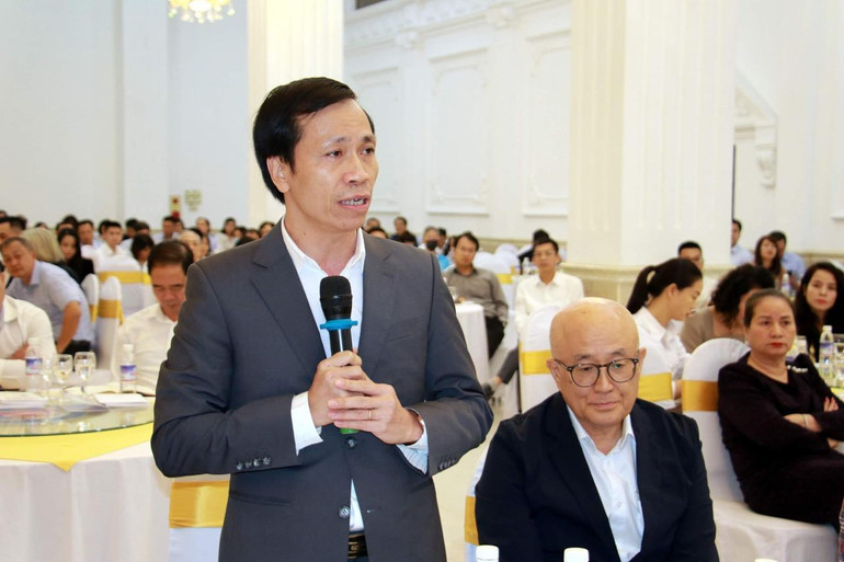 Đại diện doanh nghiệp tỉnh Nam Định phản ánh khó khăn, vướng mắc, đề nghị tỉnh hỗ trợ, tháo gỡ.