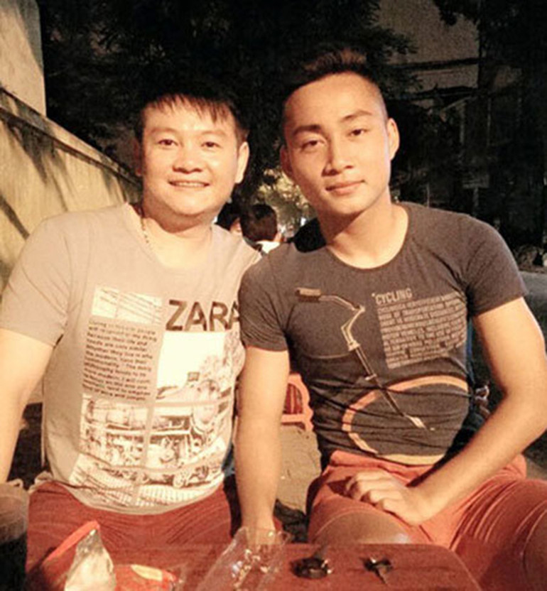 Tuấn Tài và người anh họ Văn Quyến. (Ảnh: FBNV)