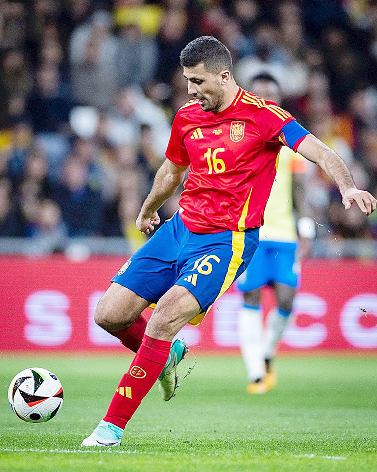 Thủ lĩnh trên tuyển Tây Ban Nha.