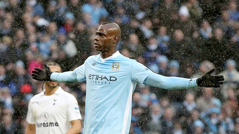 Mario Balotelli được biết đến với biệt danh như "ngựa chứng", "cậu bé hư"... Mario Balotelli được biết đến với biệt danh như "ngựa chứng", "cậu bé hư"...