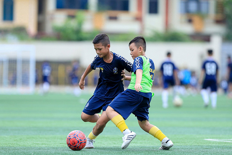 Trung tâm Đào tạo Bóng đá trẻ Hà Nội được đánh giá cao trong việc huấn luyện cả về chuyên môn lẫn đạo đức cho cầu thủ. (Ảnh: TTĐTTHN)