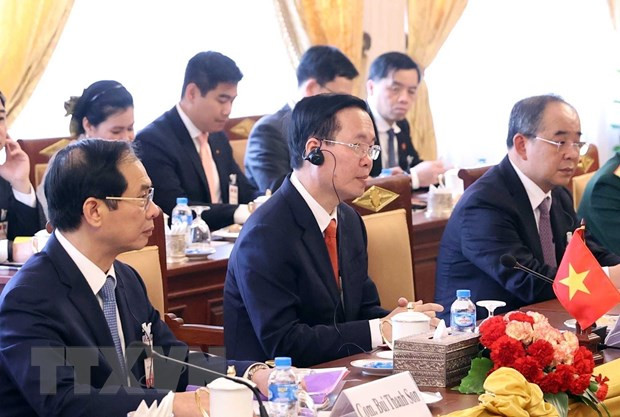 [Ảnh] Chủ tịch nước Võ Văn Thưởng hội đàm với Tổng Bí thư, Chủ tịch nước Lào ảnh 1