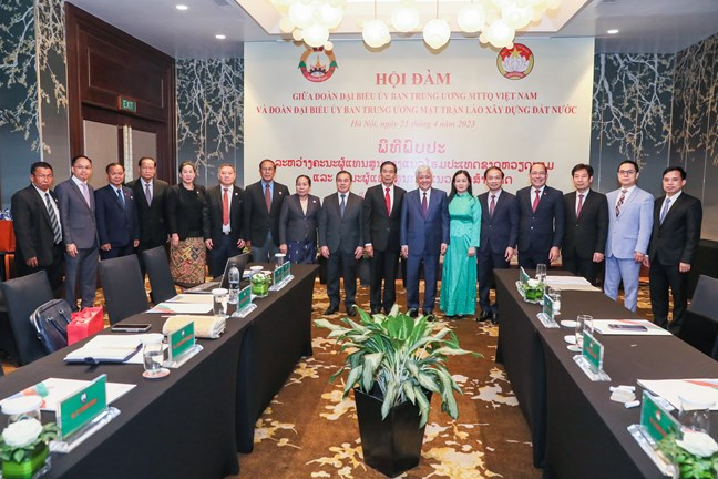 Các đại biểu tại sự kiện. (Ảnh: QUANG VINH)