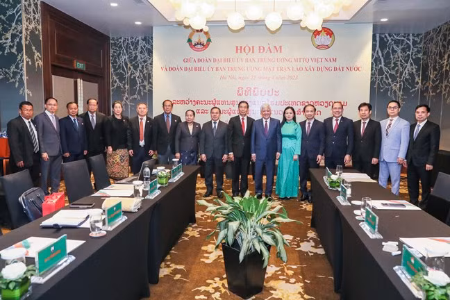 Các đại biểu tại sự kiện. (Ảnh: QUANG VINH)