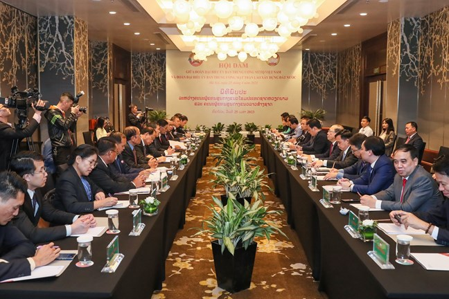 Quang cảnh hội đàm. (Ảnh: QUANG VINH)