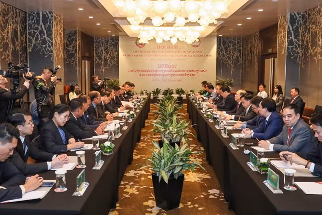 Quang cảnh hội đàm. (Ảnh: QUANG VINH)