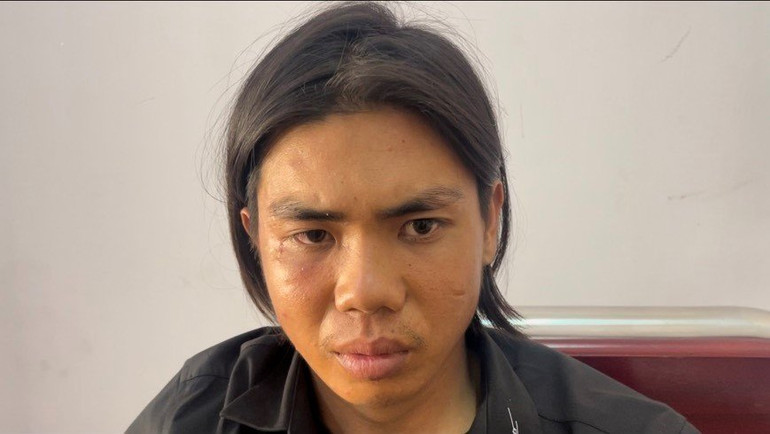 Đối tượng Nguyễn Thanh Hùng tại cơ quan công an. Đối tượng Nguyễn Thanh Hùng tại cơ quan công an.