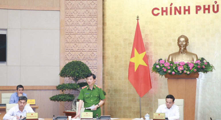 Thứ trưởng Công an Nguyễn Duy Ngọc phát biểu tại hội nghị.