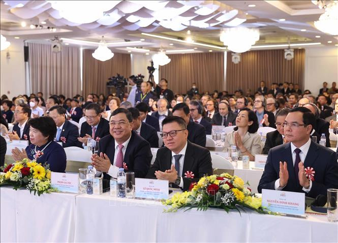 Các đại biểu tham dự lễ kỷ niệm.