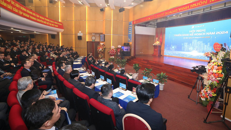 Toàn cảnh hội nghị. Toàn cảnh hội nghị.