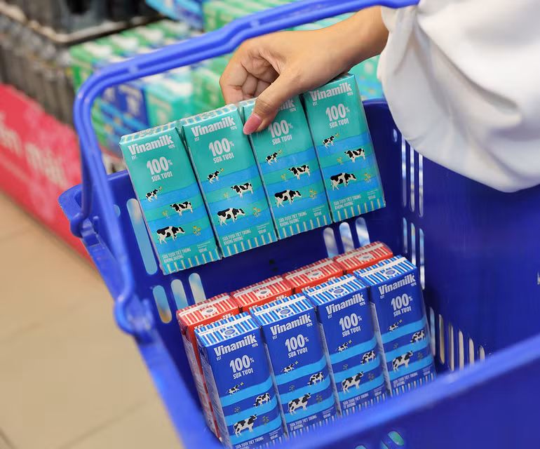 Sản phẩm sữa tươi của Vinamilk trong “màu áo mới”.
