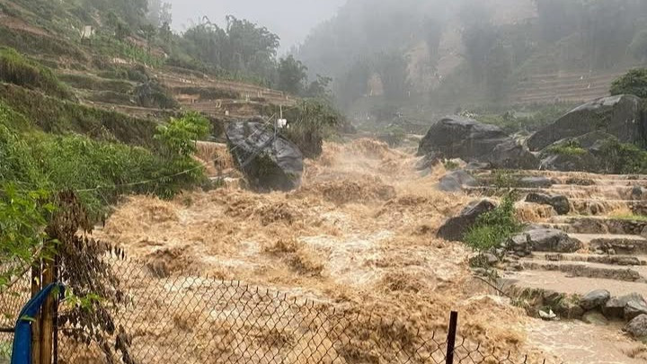 Lũ lớn xuất hiện ở Sa Pa.