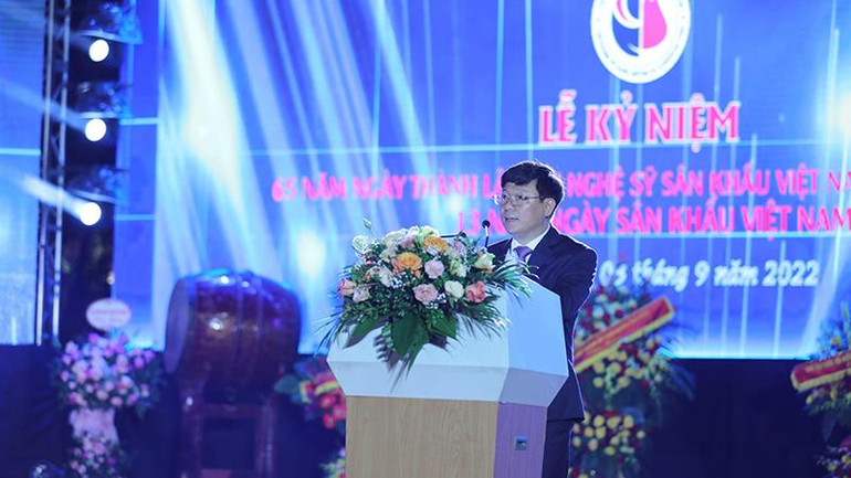 Phó Trưởng Ban Tuyên giáo Trung ương Trần Thanh Lâm phát biểu tại buổi lễ. (Ảnh: THANH TÙNG)