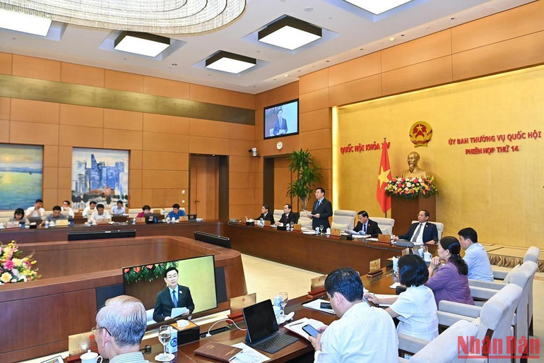 Quang cảnh Phiên họp thứ 14 Ủy ban Thường vụ Quốc hội.