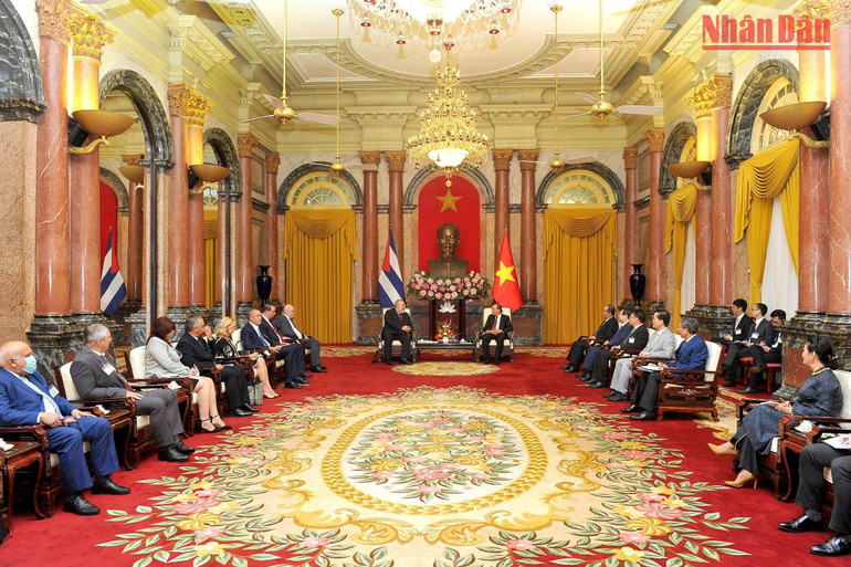 Quang cảnh buổi tiếp Thủ tướng Cộng hòa Cuba Manuel Marrero Cruz tại Phủ Chủ tịch.