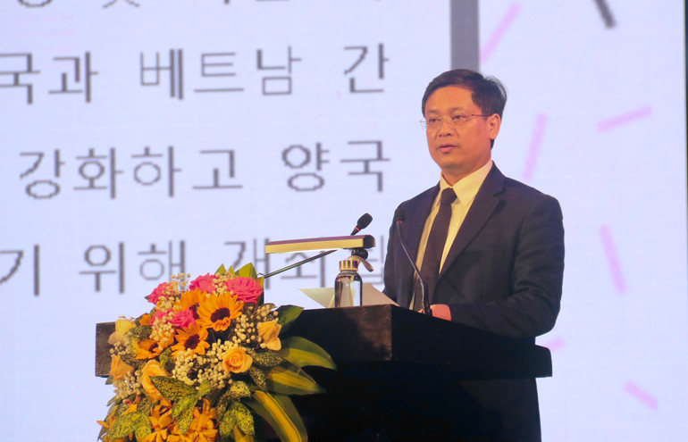 Phó Chủ tịch Thường trực UBND tỉnh Thừa Thiên Huế Nguyễn Thanh Bình phát biểu tại chương trình.