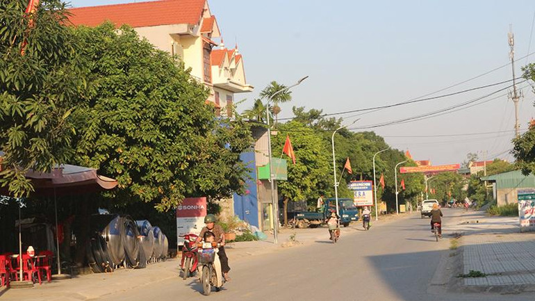 Xây dựng nông thôn mới nâng cao ở xã Chuyên Ngoại, thị xã Duy Tiên.