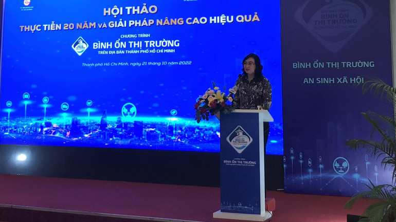 Phó Chủ tịch Ủy ban nhân dân Thành phố Hồ Chí Minh Phan Thị Thắng phát biểu tại hội thảo.