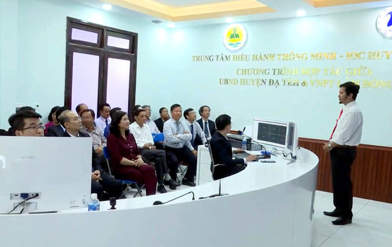 Trung tâm IOC huyện Đạ Tẻh có chín hệ sinh thái và hệ thống giám sát hiện đại.