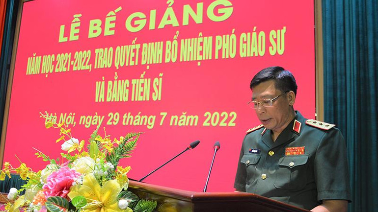 Thượng tướng Trần Việt Khoa phát biểu ý kiến tại buổi lễ.