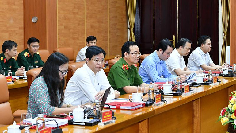 Các đồng chí trong Đoàn Kiểm tra số 1, Ban Chỉ đạo Trung ương về phòng, chống tham nhũng, tiêu cực tham dự hội nghị.