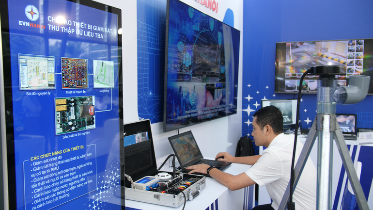 Một gian trưng bày tại hội nghị.