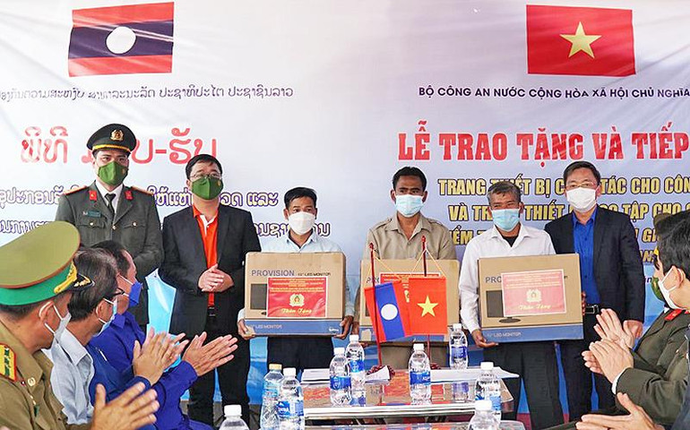 Đoàn thanh niên Bộ Công an phối hợp tổ chức các hoạt động tình nguyện quốc tế tại các tỉnh biên giới thuộc nước bạn Lào vào tháng 3/2022.