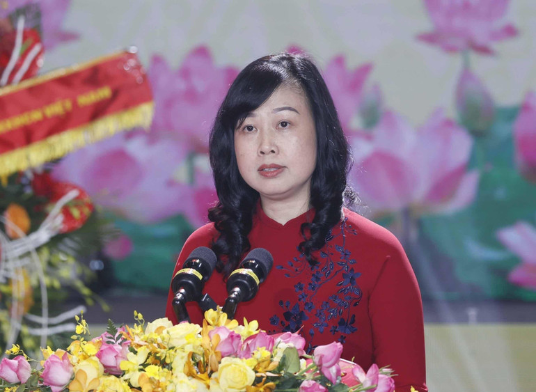 Bí thư Tỉnh ủy Bắc Ninh Đào Hồng Lan đọc diễn văn kỷ niệm 110 năm ngày sinh Tổng Bí thư Nguyễn Văn Cừ (9/7/1912-9/7/2022). (Ảnh: TTXVN)