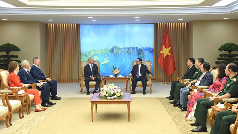 Quang cảnh buổi tiếp. Quang cảnh buổi tiếp.