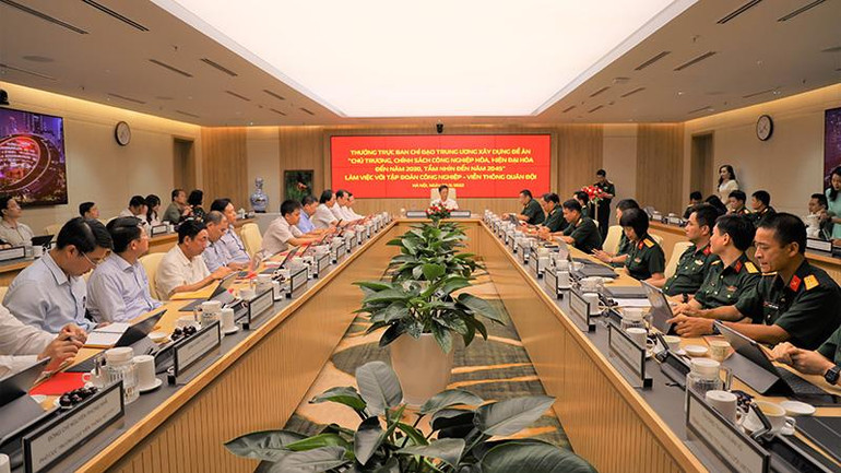 Quang cảnh buổi làm việc.