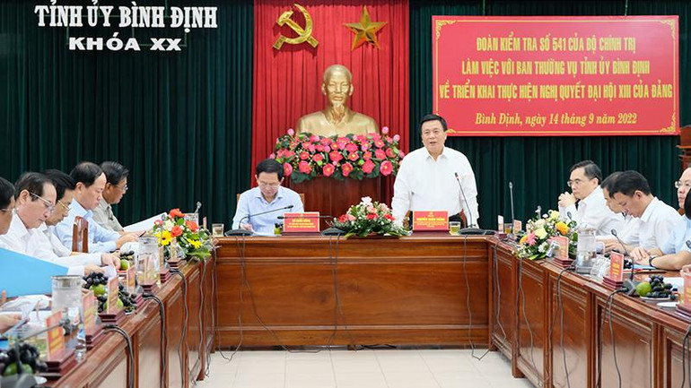 Đồng chí Nguyễn Xuân Thắng phát biểu tại buổi làm việc.