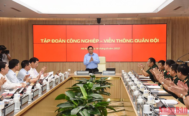 Thủ tướng Phạm Minh Chính chủ trì buổi làm việc với Tập đoàn Công nghiệp-Viễn thông Quân đội (Viettel).