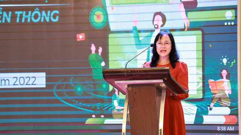 Bà Nguyễn Thị Minh Tâm - Giám đốc chi nhánh Vinamilk Hà Nội chia sẻ tại buổi khai giảng khóa tập huấn. Bà Nguyễn Thị Minh Tâm - Giám đốc chi nhánh Vinamilk Hà Nội chia sẻ tại buổi khai giảng khóa tập huấn.