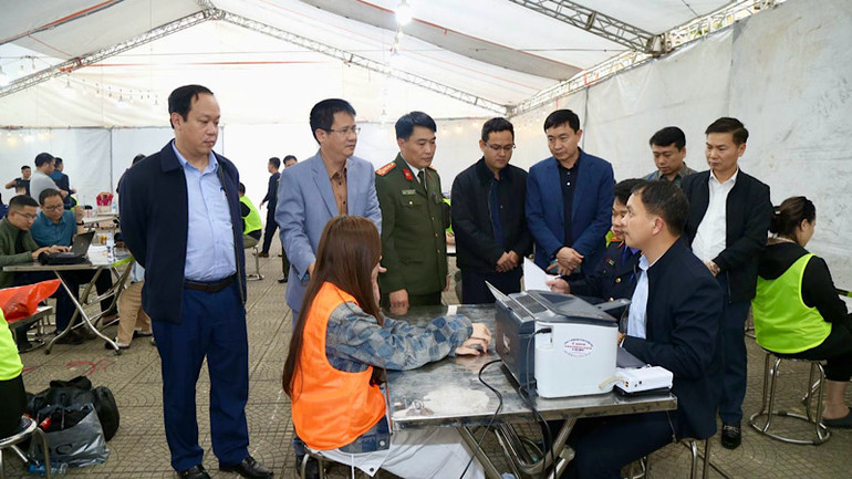 Lãnh đạo Bộ Công an kiểm tra quá trình điều tra, phá án.