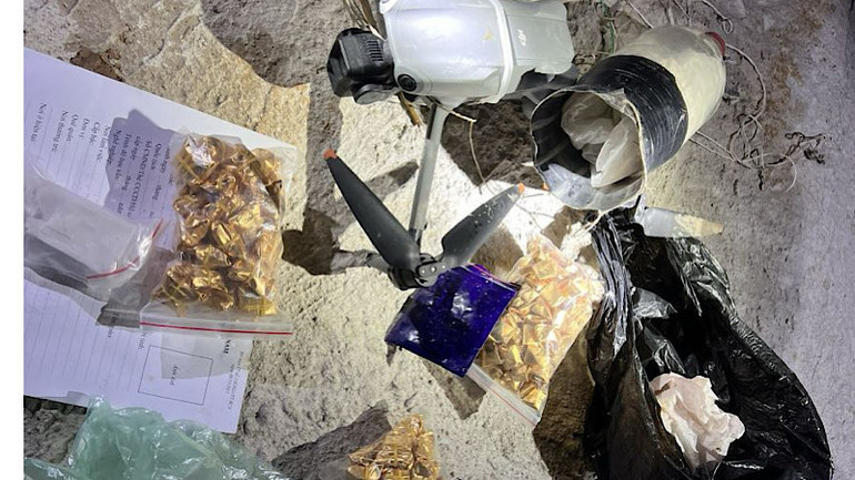 Tang vật vụ án.