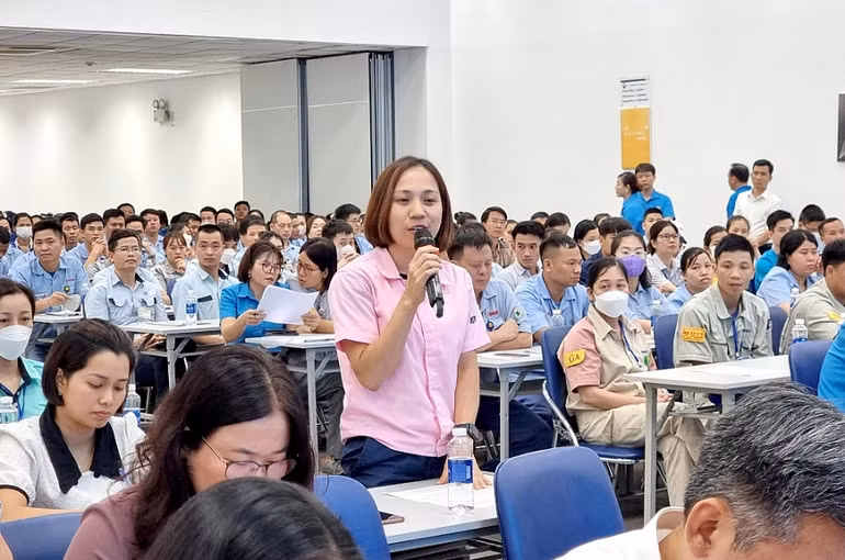 Đông đảo công nhân Thủ đô tham dự buổi đối thoại.