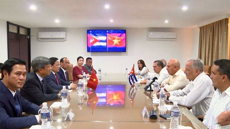 Đoàn công tác tỉnh Bắc Ninh tiếp kiến đồng chí Roberto Morales Ojeda, Thường trực Ban Bí thư Trung ương Đảng Cộng sản Cuba.