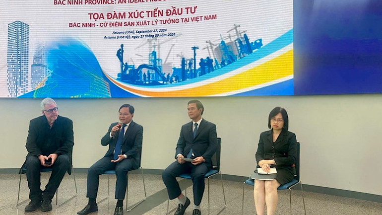 Lãnh đạo tỉnh Bắc Ninh trực tiếp giải đáp các nội dung nhà đầu tư quan tâm tại buổi tọa đàm.